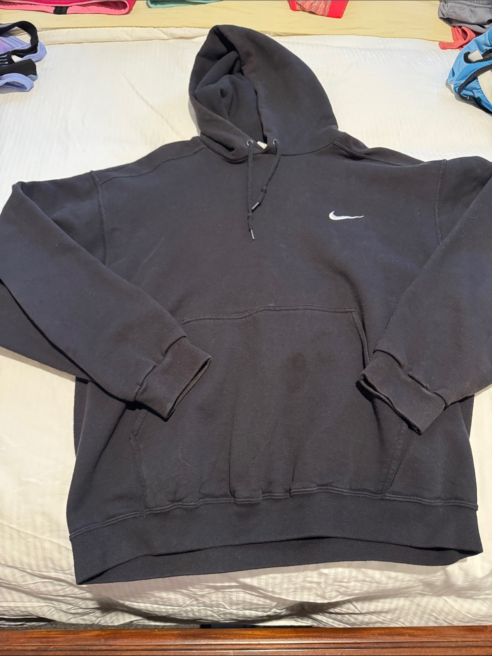 Nike L Black Pullover Hoodie with Swoosh